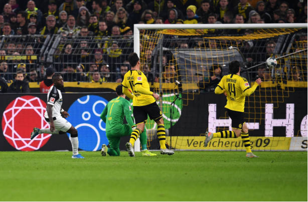  霍尔单骑闯关破门，纽卡客场险胜水晶宫